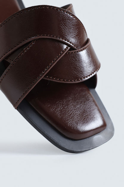 Criss-Cross Flats