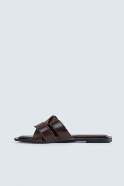 Criss-Cross Flats