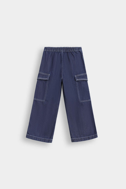 Loose Fit Cargo Jeans
