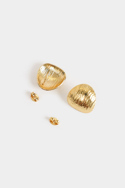 Hammered Studs